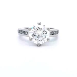 2.00ct Brilliant Cut Diamond set in Platinum
