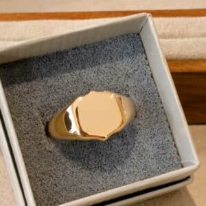Preowned 9ct Yellow Gold Shield Signet Ring