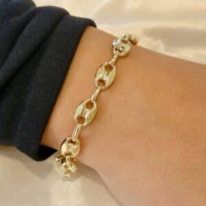 Preowned 9ct Yellow Gold Fancy Link 8 and a half inch bracelet